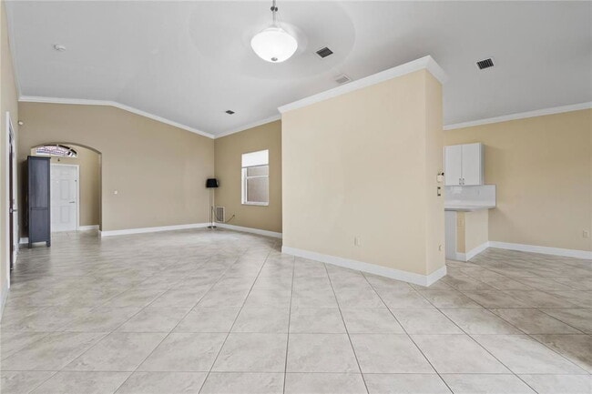 5101 SW 134th Ave