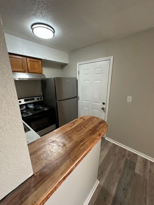 Photo - Charming Condo in the City! Unidad 303