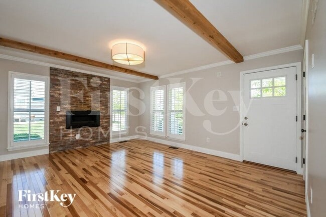 Photo - 3218 Tiber St