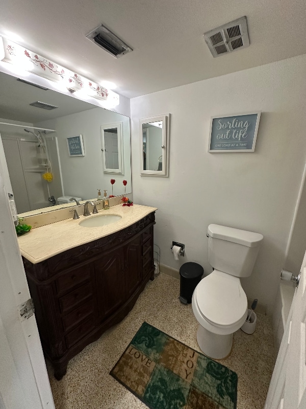 Photo - 819 Schumann Dr