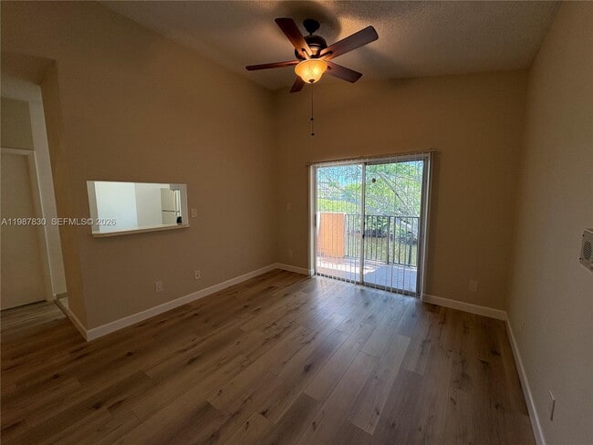 Building Photo - 601 Cypress Lake Blvd Unit P14