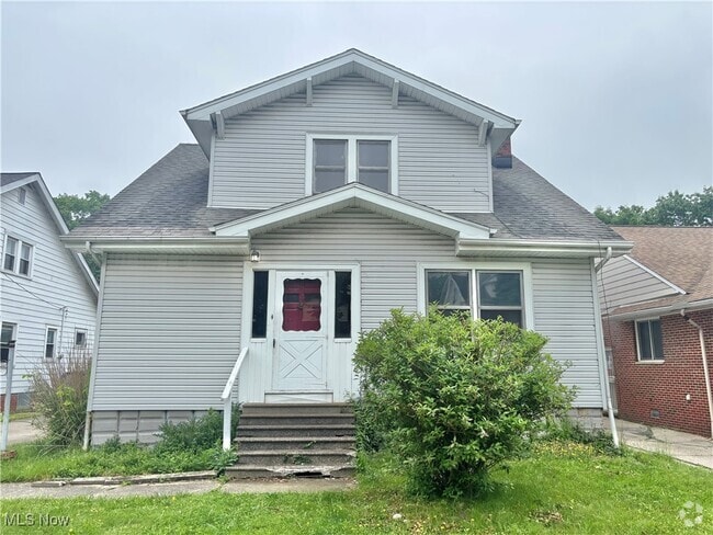 Building Photo - 9615 Cardwell Ave Unit UP Rental
