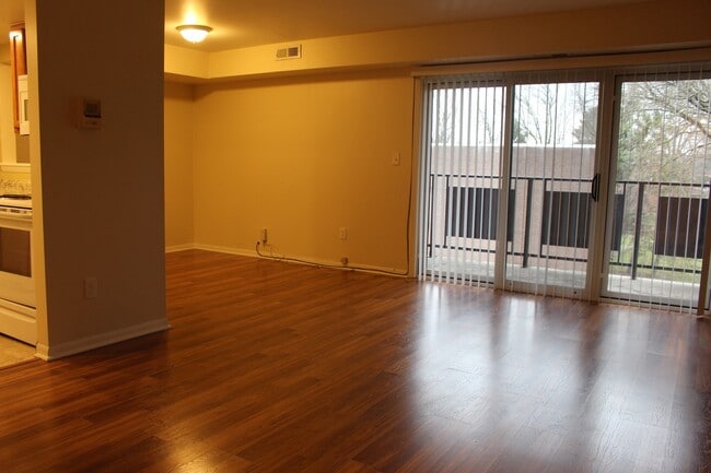 Photo - TRENT 566 Unit 566C