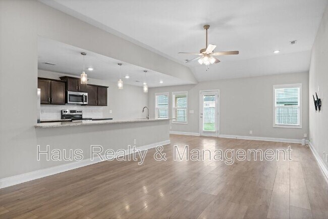 Photo - 219 Clark Rd