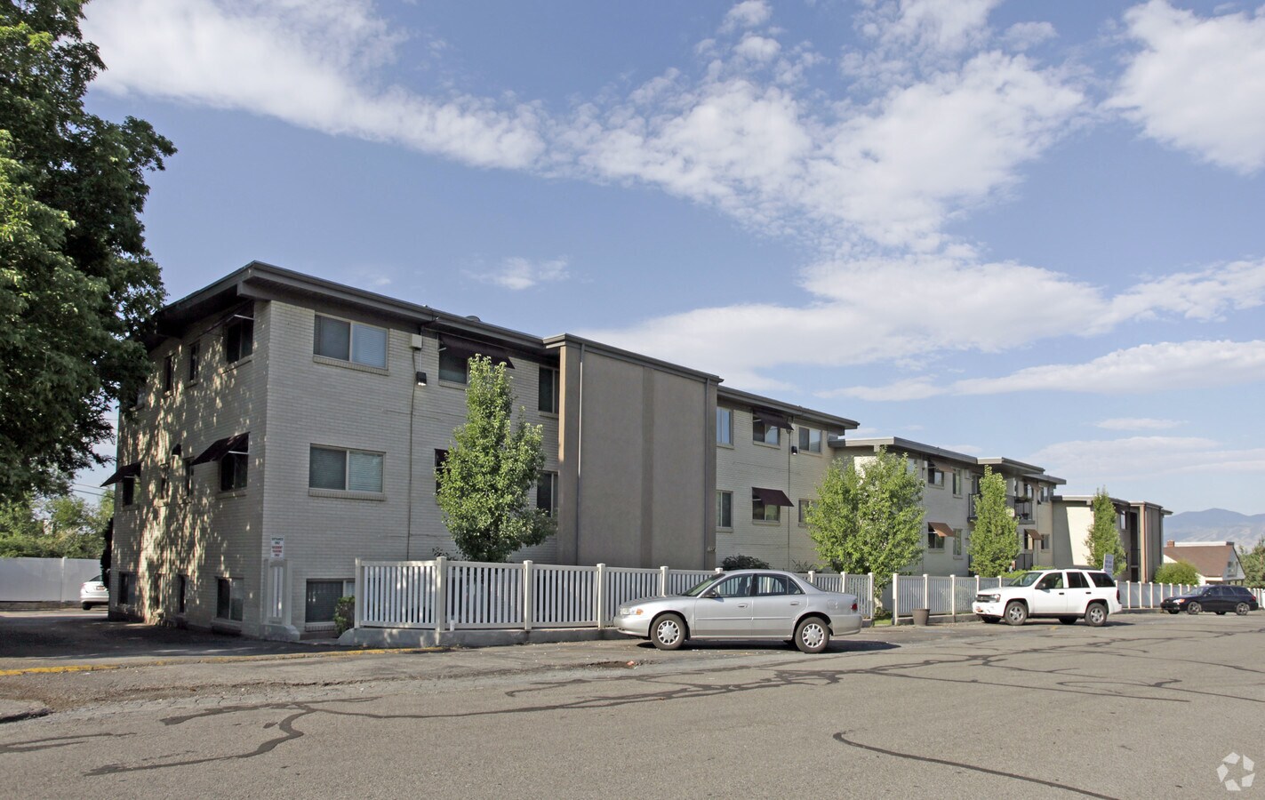 Photo - Woodland Apartments