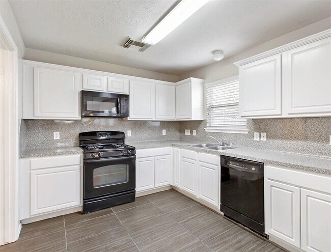 Photo - 11015 Shumard Oak Ct