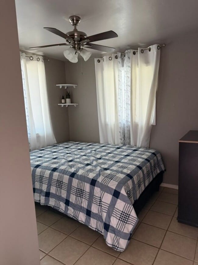 190 Eleu Pl Unit 190A Eleu Place-A 1bd/1ba