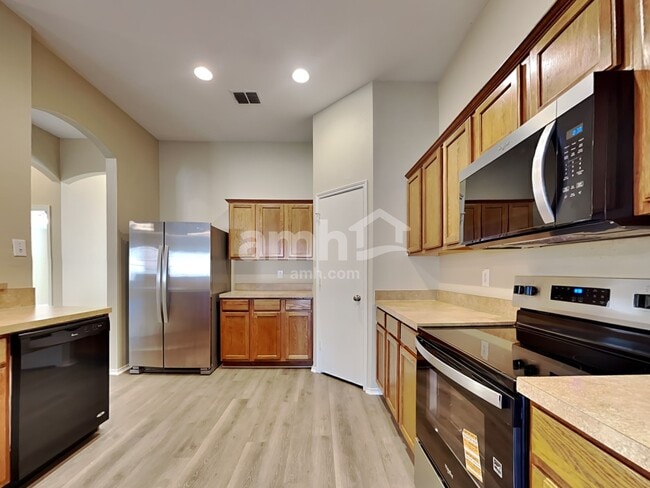 Photo - 1349 Illinois Ave