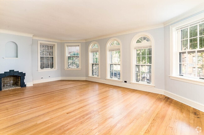 Building Photo - 7531 N Seeley Ave Unit 1 Rental