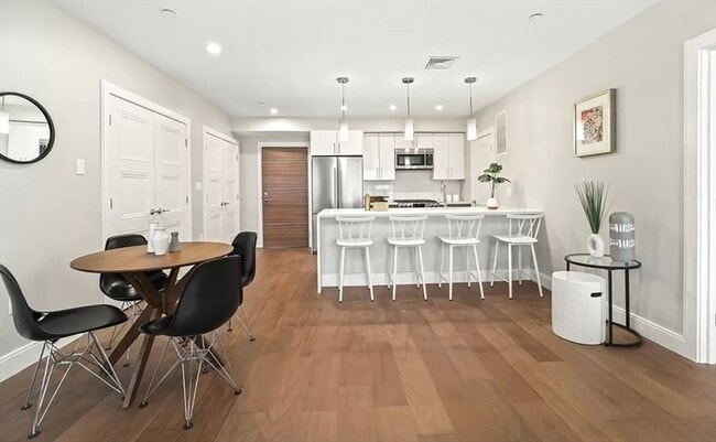 Photo - 425 Lagrange St Unit 210