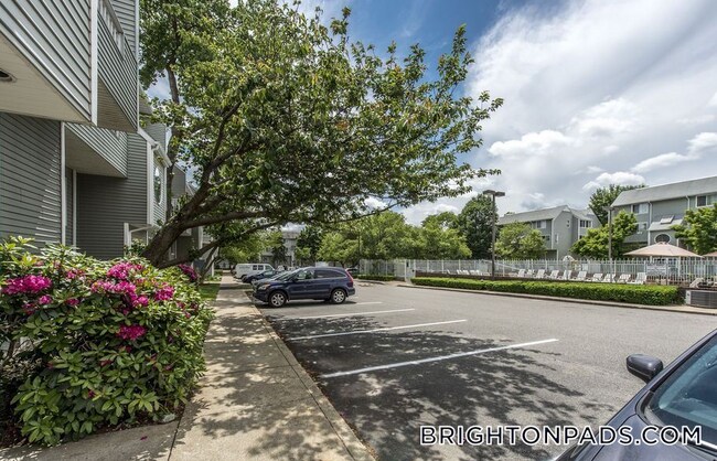 Photo - 154 N Beacon St Unit B2