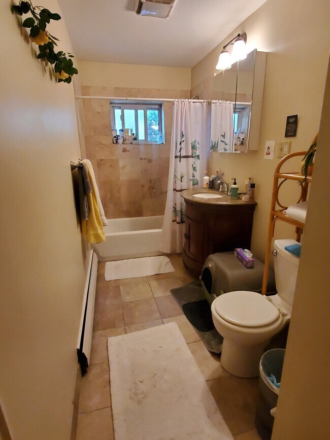 Photo - 65 Chiswick Rd