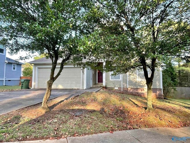 Photo - 105 Sugarwood Ct