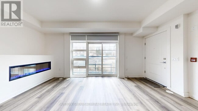 Photo - 57 Finch Ave W