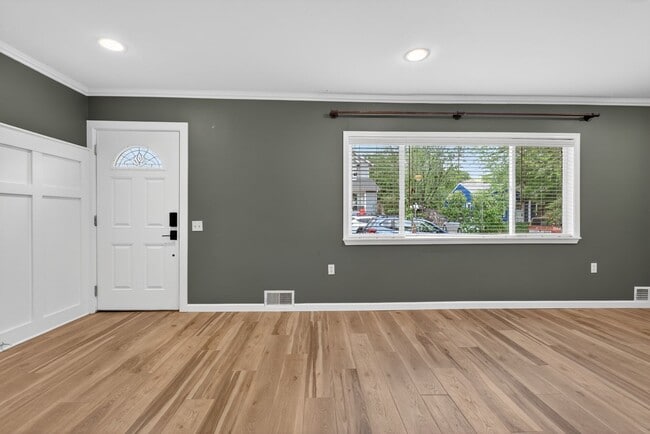 Photo - Beautiful 1930's 2bd/2ba Bungalow in Boise's Historic North End