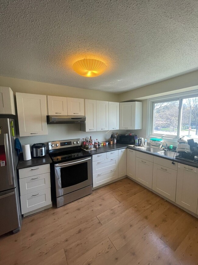 Photo - 126 Conroy Cres
