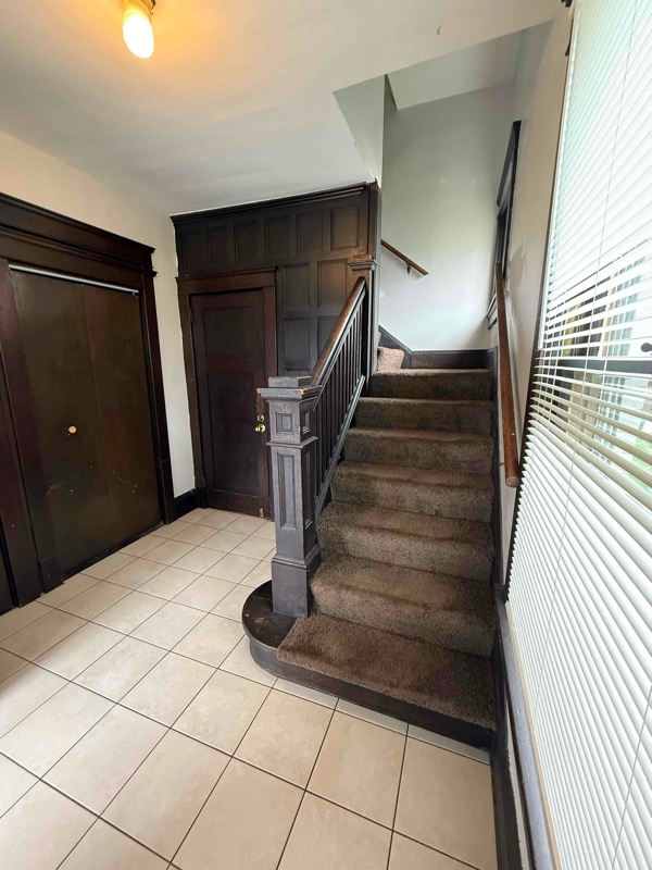 Photo - 505 6th St NE