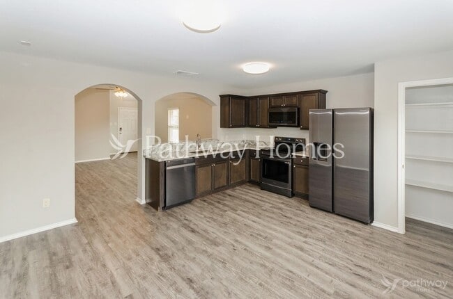 Photo - 206 Gallop Ct