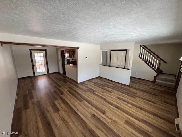 Photo - 38870 Courtland Dr