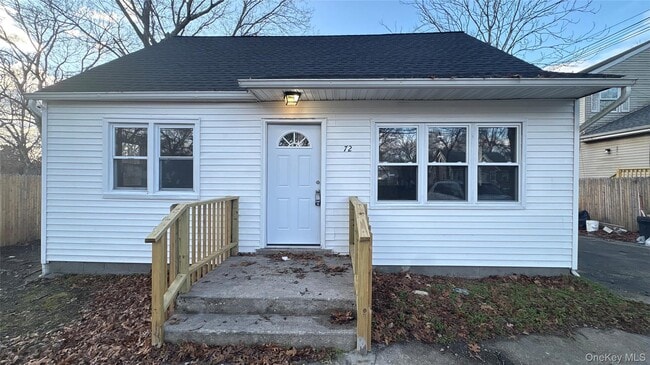 Building Photo - 72 Judith Dr