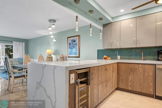 Photo - 2751 N Palm Aire Dr Unidad 410