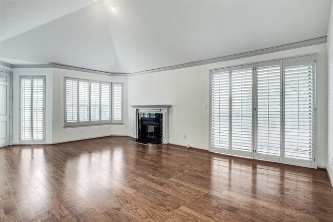 Photo - 5220 Weslayan St Unit 310