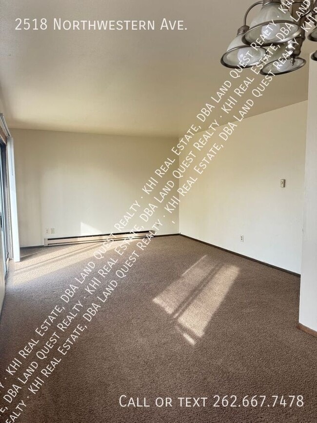 Building Photo - 2518 Northwestern Ave