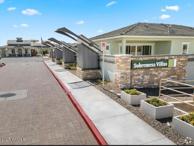 Building Photo - 15601 Cactus Rd Rental