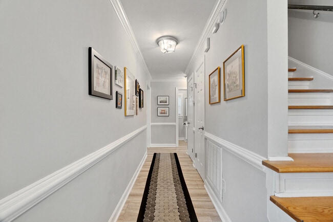 Photo - 717 Hempstead Ct
