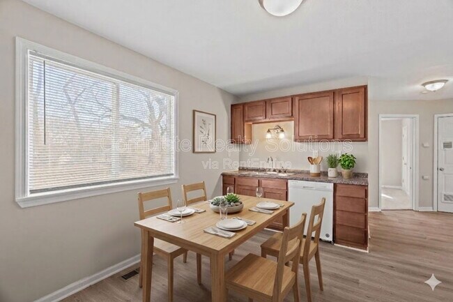 Photo - 9750 Lorna Ln