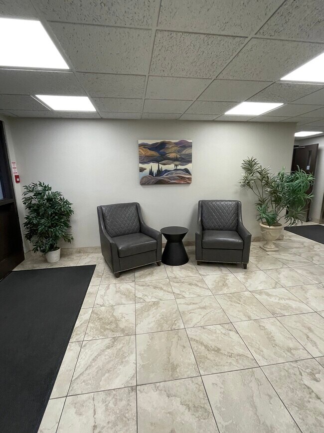 Photo - Derby Lane Apartments