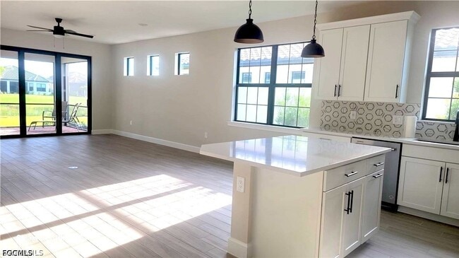 Photo - 11917 Sacra Pl