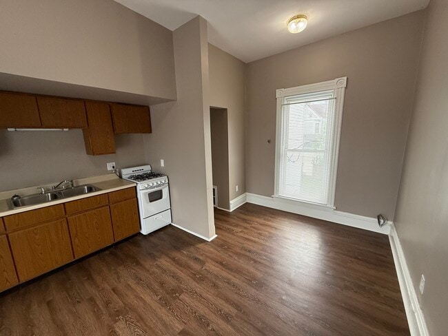 Photo - 501 S 10th St Unit D