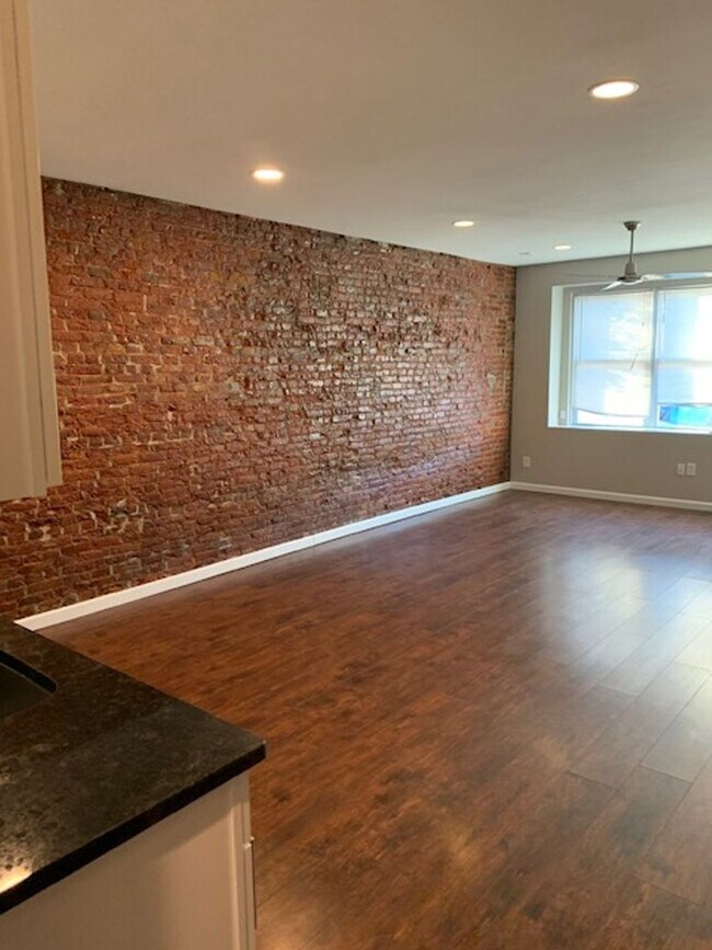 Photo - 2419 Frankford Ave Unit 1st Floor