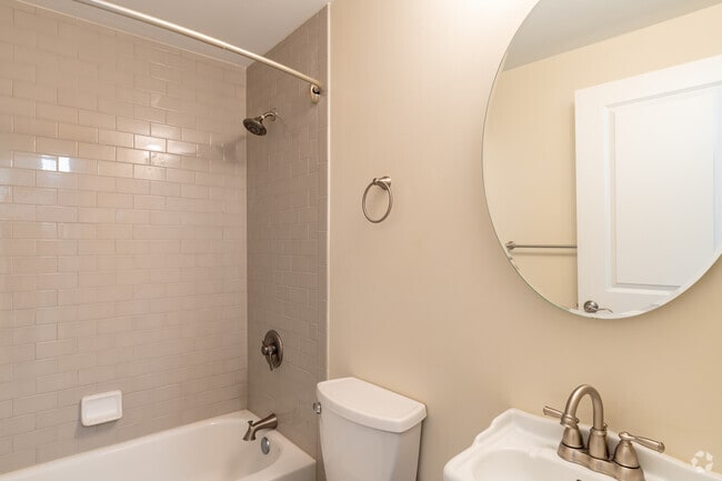 2HAB, 1BA - 857 ft²