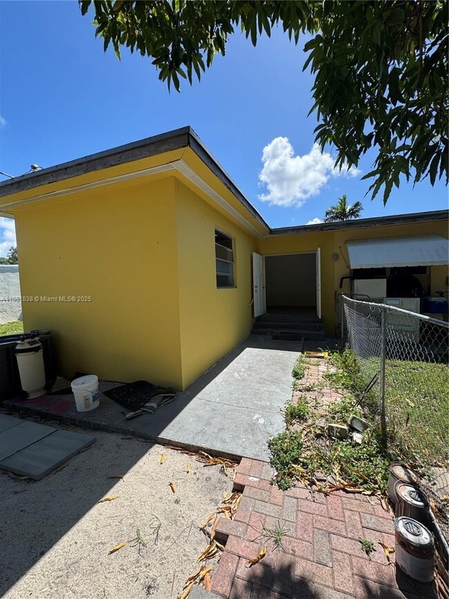 Building Photo - 100 NW 64th Ct Rental