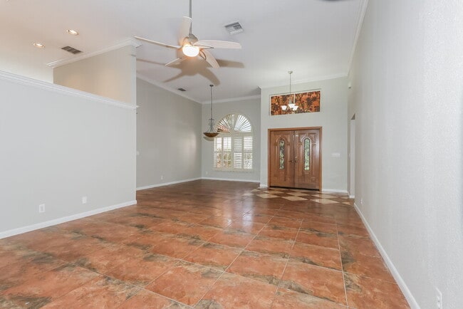 878 Sage Ave