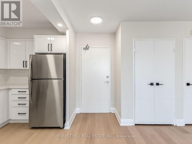377 Ridelle Ave Unit 1619