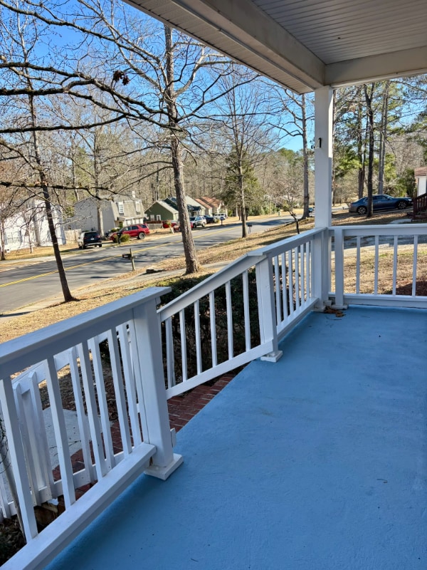 Photo - 1136 Chadford Rd