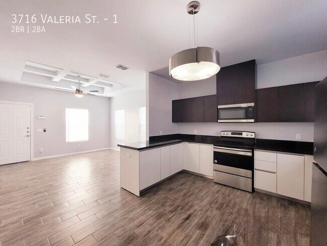Building Photo - 3716 Valeria St Unit 1