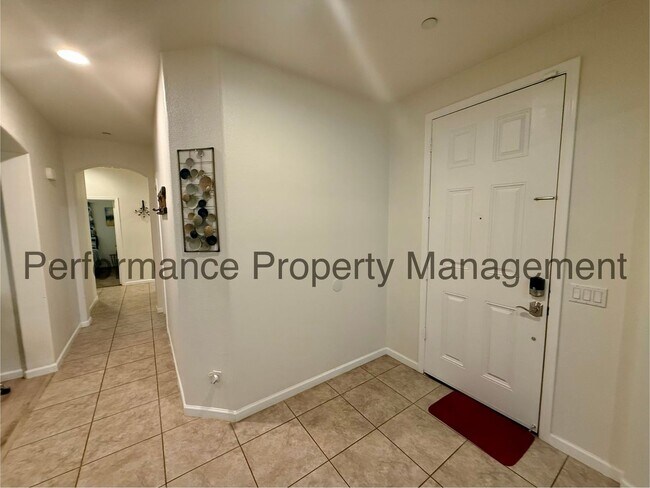Photo - Spacious 4 Bed/2 Bath SW Bakersfield Home w/ RBP & $0 Deposit Option