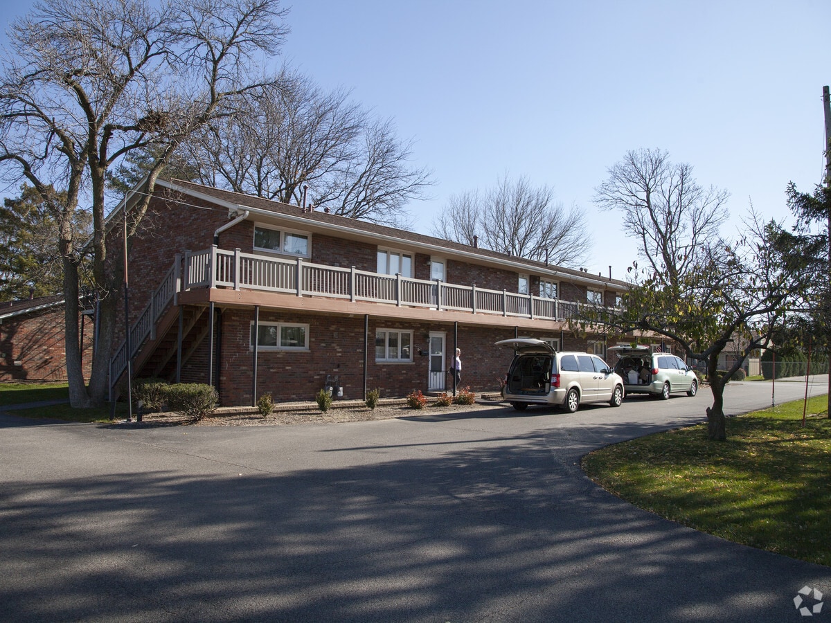 Paulsen Manor - Paulsen Manor