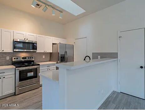 Building Photo - 6610 E University Dr