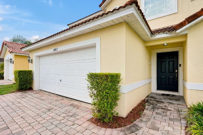 Photo - "Furnished 4-Bedroom Pool Home – Comfort and Style in Davenport"