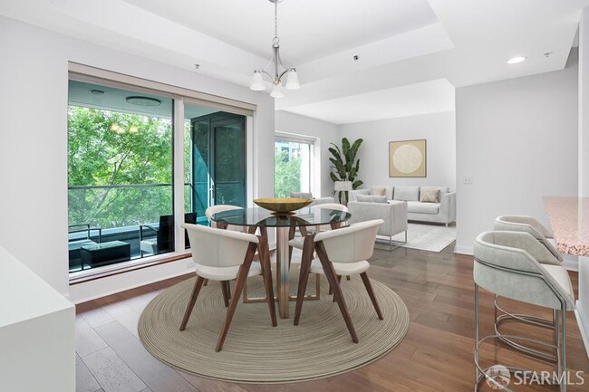 Photo - 489 Harrison St