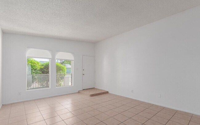 Photo - 242 N Standage