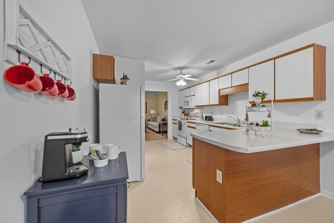 Photo - 2140 Oak Bend Dr