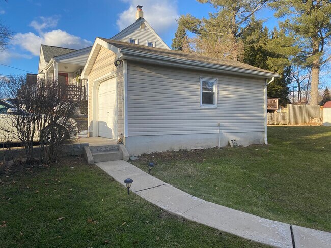 Photo - 95 Sycamore Ave