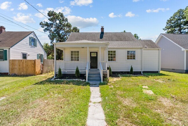 Building Photo - 3403 Commonwealth Ave