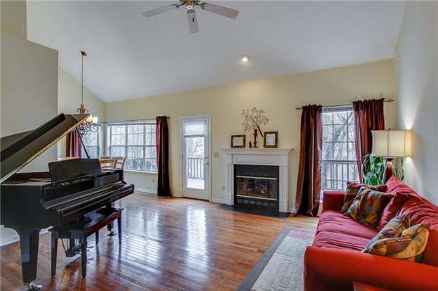 Photo - Charming 3 Bedroom Nashville Home with Pristine Hardwood Floors & 3 Full Baths!